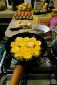 Plantanos frying in Jacqui's kitchen